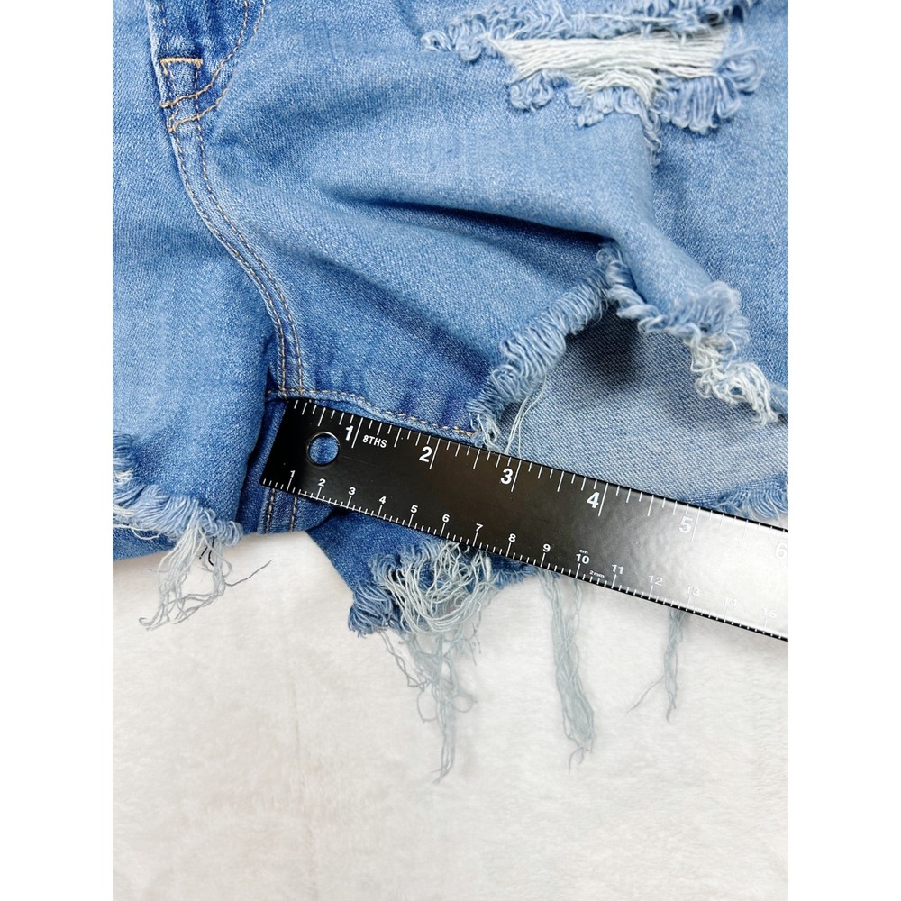 Levis High Rise Distressed Denim Shorts Medium Wash Blue Frayed Hem Size 30 - Picture 4 of 5